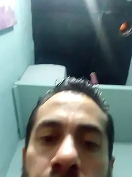 1Amarguetix online show from November 30, 2:43 pm