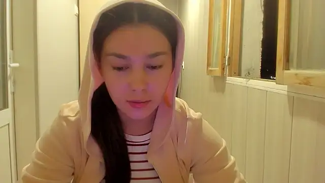 LunaXmii online show from October 2, 8:38 pm