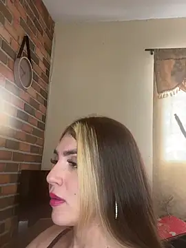 Snapshot of Emmy_flow chatting on March 7, 3:39 pm Emmy flow online show from March 7, 3:39 pm