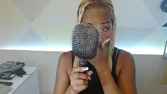 Snapshot of NatashaDormat chatting on November 11, 1:22 pm NatashaDormat online show from November 11, 1:22 pm