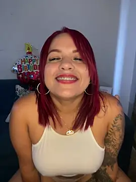 EmmaHot online show from January 3, 8:22 pm