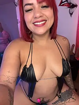 Snapshot of EmmaHot chatting on November 14, 12:04 pm EmmaHot online show from November 14, 12:04 pm