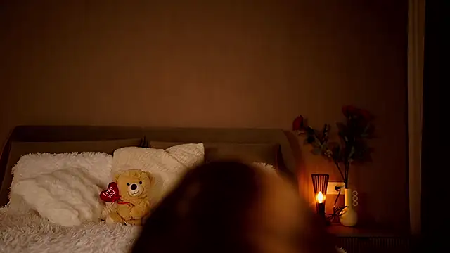 Snapshot of FrancescaNappi chatting on February 12, 8:07 pm FrancescaNappi online show from February 12, 8:07 pm