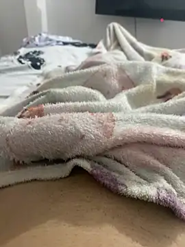 Snapshot of Deim_ chatting on April 6, 6:14 am Deim online show from April 6, 6:14 am