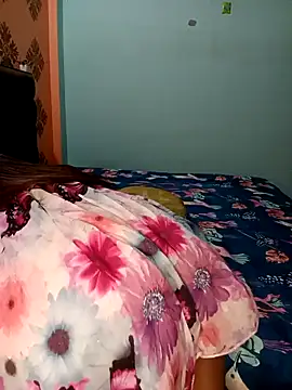 poojaji690 online show from December 18, 10:08 am