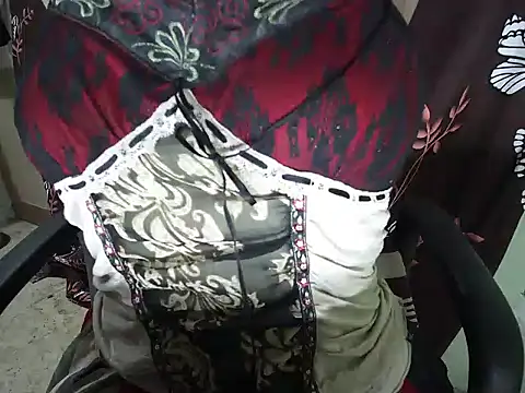 Snapshot of Kinjal_patel01 chatting on November 13, 3:16 am Kinjal patel01 online show from November 13, 3:16 am