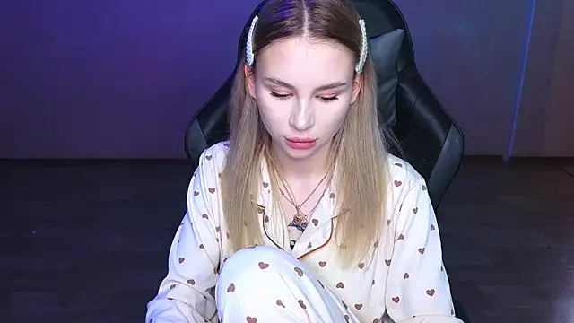 doll barbieee online show from March 1, 10:21 pm