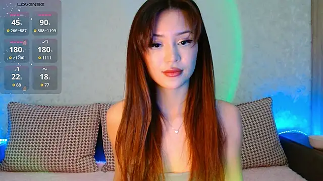 Min Jee  online show from December 5, 6:10 am