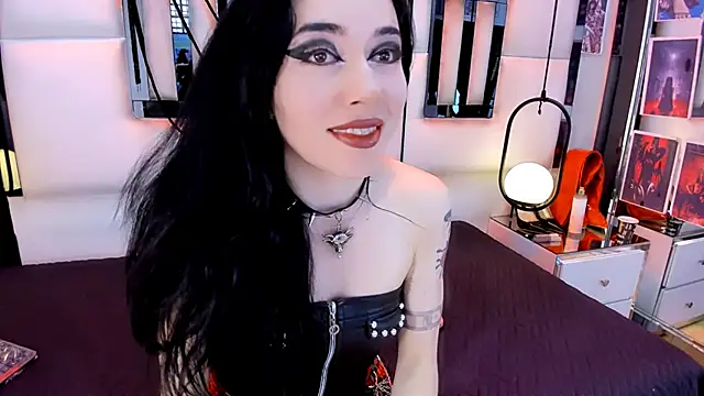 Snapshot of alixxon1 chatting on October 9, 3:21 pm alixxon1 online show from October 9, 3:21 pm