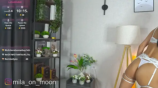 OraBurby online show from March 15, 6:21 pm