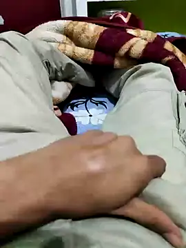 Snapshot of William390 chatting on January 31, 4:06 pm William390 online show from January 31, 4:06 pm