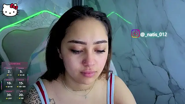 Snapshot of merloth_sub chatting on February 13, 3:02 am merloth sub online show from February 13, 3:02 am