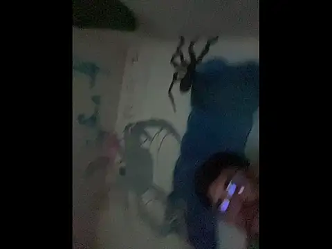 Snapshot of Elvergalarga66622 chatting on March 27, 9:42 am Elvergalarga66622 online show from March 27, 9:42 am