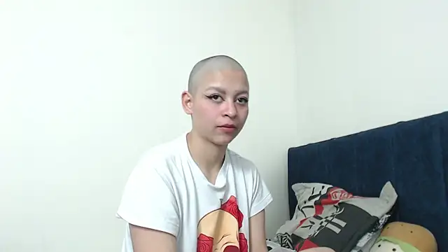 Bitsy Messy online show from December 17, 9:28 am