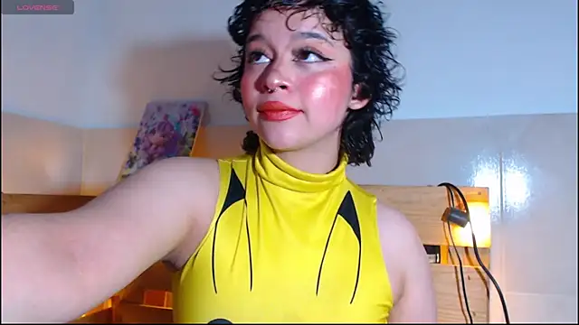 Bitsy Messy online show from January 9, 11:50 pm