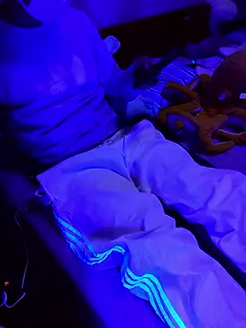 creamlive97 online show from February 21, 12:06 pm