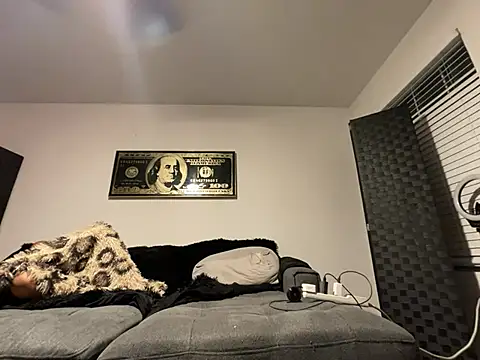 Snapshot of GoddessNih chatting on February 8, 1:43 am GoddessNih online show from February 8, 1:43 am