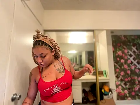 Snapshot of GoddessNih chatting on September 15, 10:43 pm GoddessNih online show from September 15, 10:43 pm