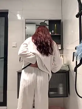 Aimeil online show from March 9, 4:55 pm