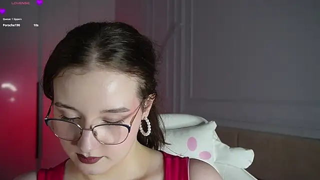 ArleighFrankson online show from December 7, 8:49 pm