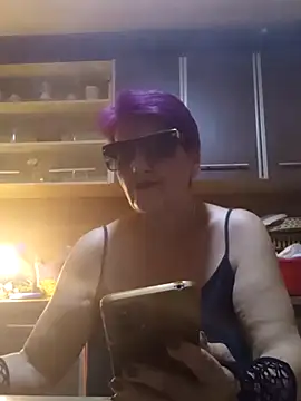 Snapshot of Ely_Elenita chatting on March 31, 6:52 pm Ely Elenita online show from March 31, 6:52 pm