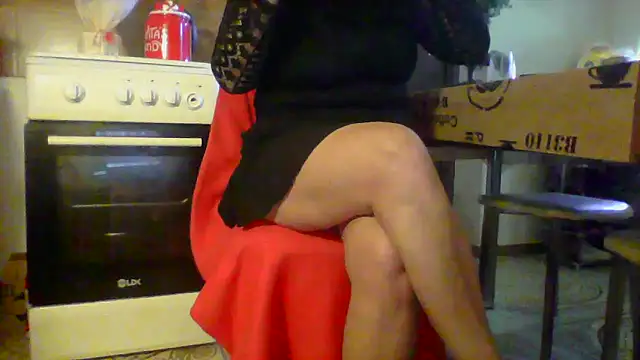 Snapshot of Ely_Elenita chatting on April 15, 8:21 am Ely Elenita online show from April 15, 8:21 am