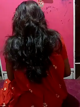 heena222 online show from December 31, 8:04 am