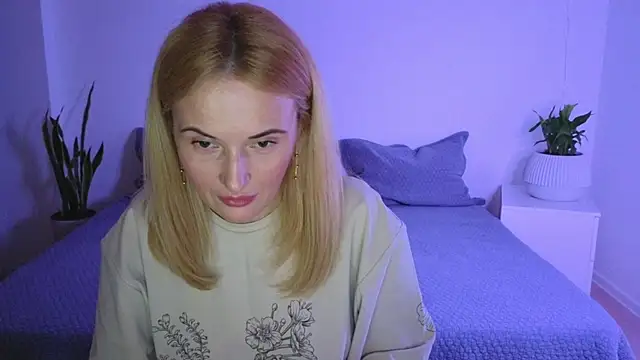 Snapshot of AlisssaRose chatting on March 21, 6:51 pm AlisssaRose online show from March 21, 6:51 pm