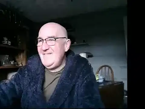 Adamdaddybear online show from December 12, 9:08 am