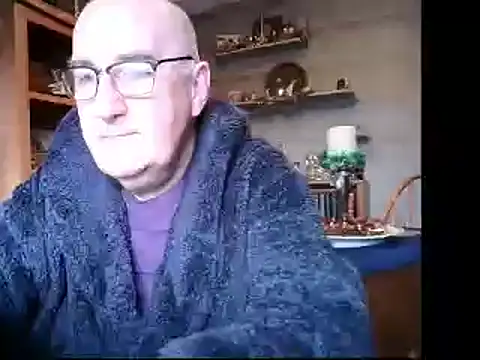 Adamdaddybear online show from December 16, 9:14 am