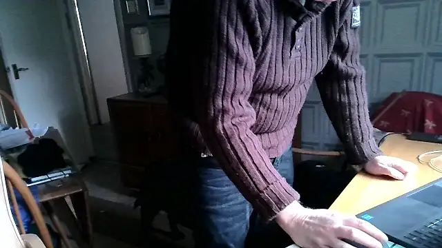 Adamdaddybear online show from February 23, 1:10 pm