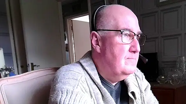 Adamdaddybear online show from March 16, 2:22 pm