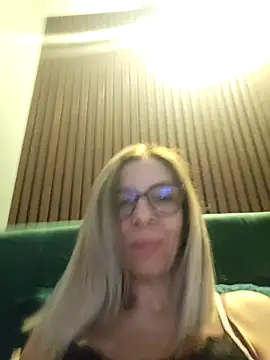 SukyGirl online show from December 18, 7:26 am