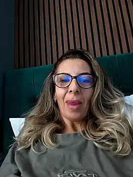 SukyGirl online show from January 14, 9:15 am