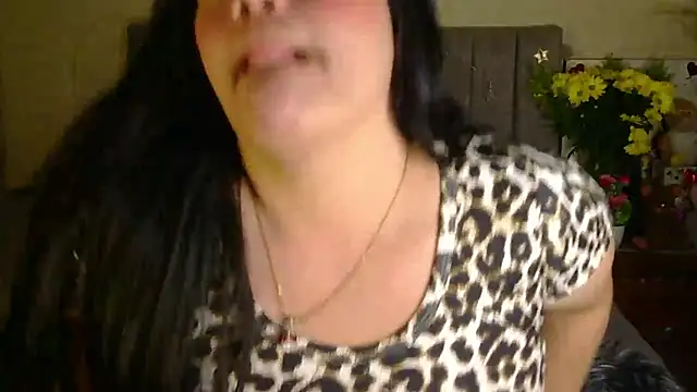 Snapshot of blue_angel33 chatting on September 25, 2:04 am blue angel33 online show from September 25, 2:04 am