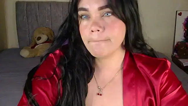 Snapshot of blue_angel33 chatting on October 7, 2:42 am blue angel33 online show from October 7, 2:42 am