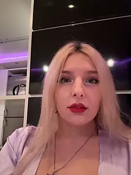 XMelissaX online show from October 10, 7:24 pm