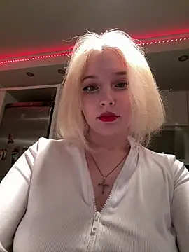 Snapshot of XMelissaX chatting on April 17, 11:19 pm XMelissaX online show from April 17, 11:19 pm