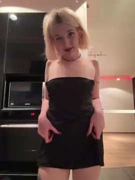 Snapshot of XMelissaX chatting on May 15, 9:22 pm XMelissaX online show from May 15, 9:22 pm