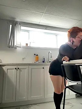 Sweetleeahxx online show from October 21, 12:50 pm