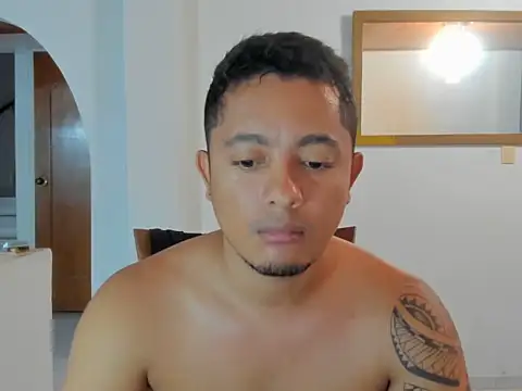 Snapshot of Michael_Acosta chatting on February 27, 10:42 pm Michael Acosta online show from February 27, 10:42 pm
