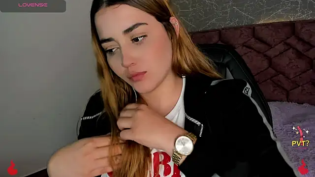 Lucia star   online show from January 2, 7:29 pm