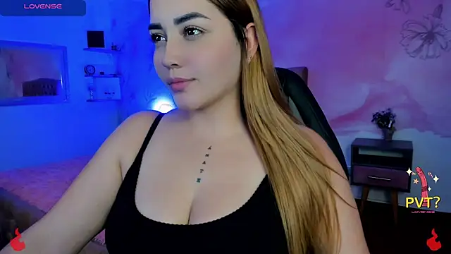 Lucia star   online show from March 4, 3:22 am