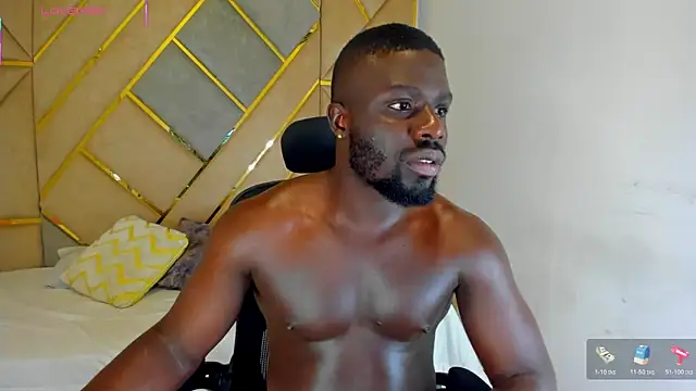 Latrellx7 online show from October 31, 1:06 am