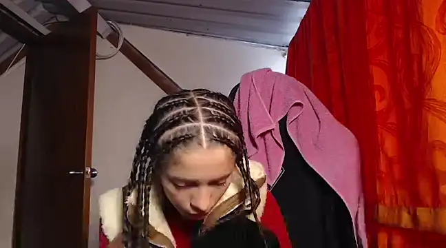 sweetdam12 online show from January 11, 9:04 pm