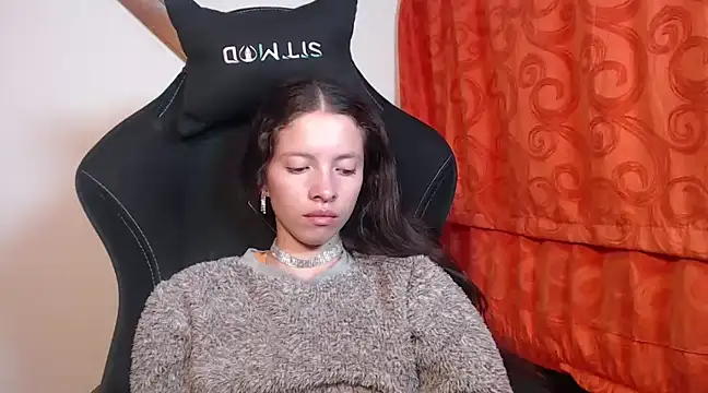 sweetdam12 online show from February 10, 8:42 pm