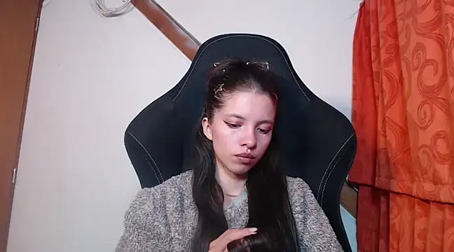 sweetdam12 online show from February 10, 11:45 pm