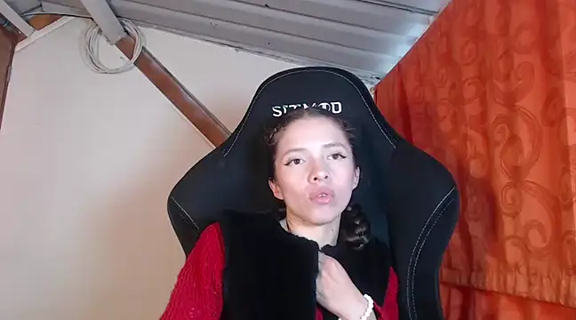 sweetdam12 online show from February 14, 8:05 pm