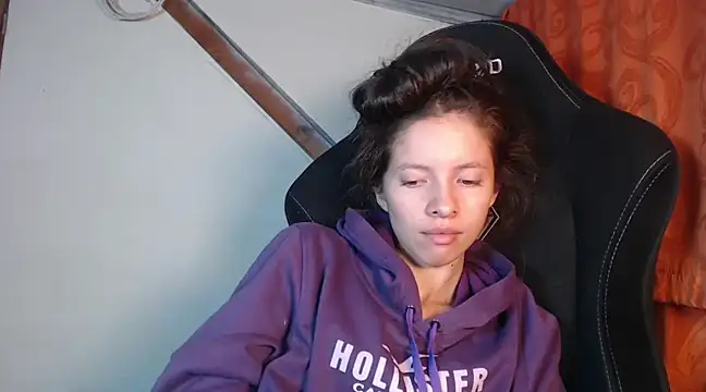 sweetdam12 online show from February 17, 11:20 pm