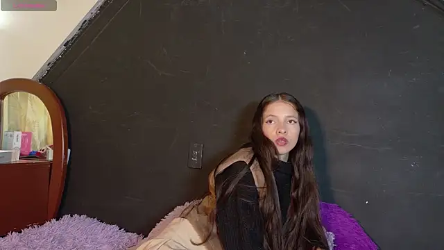 sweetdam12 online show from September 18, 7:38 pm